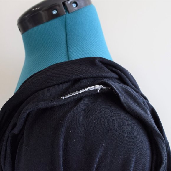 Long Sleeve Knotted Wrap Ombre Top Sweater - Picture 6 of 6